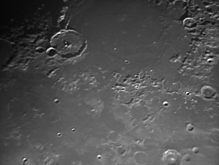Gassendi, Newton 200x800mm, PL1 ©rob in space Gassendi, Newton 200x800mm, PL1 ©rob in space